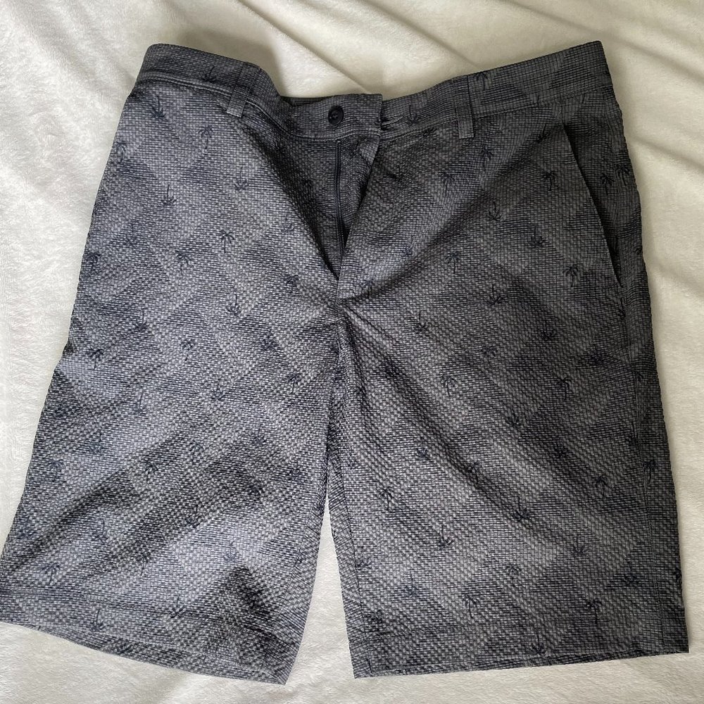 PGA Tour Men's 32 Shorts